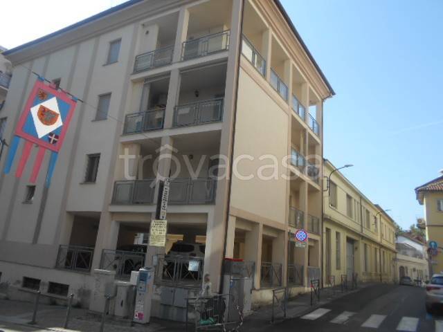 appartamento in vendita ad Asti in zona Corso Dante
