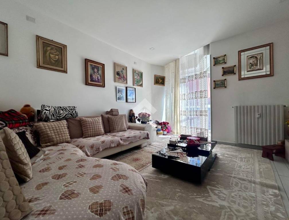 casa indipendente in vendita ad Asti in zona Corso Casale