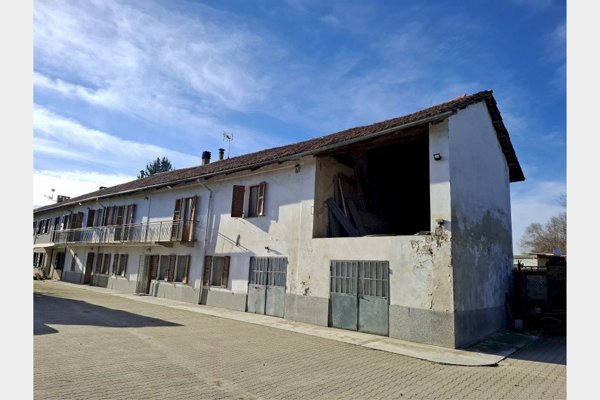 casa indipendente in vendita ad Asti