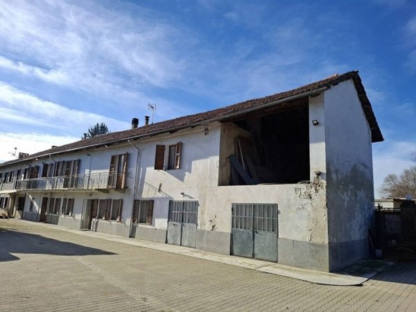 casa indipendente in vendita ad Asti