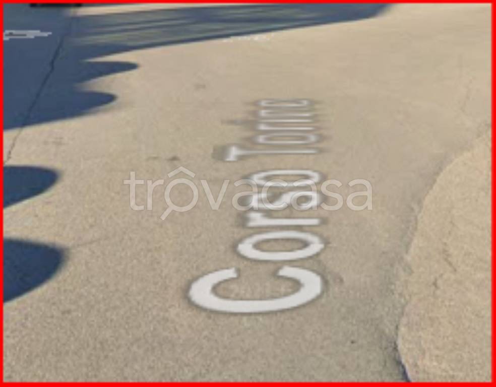 negozio in vendita ad Asti