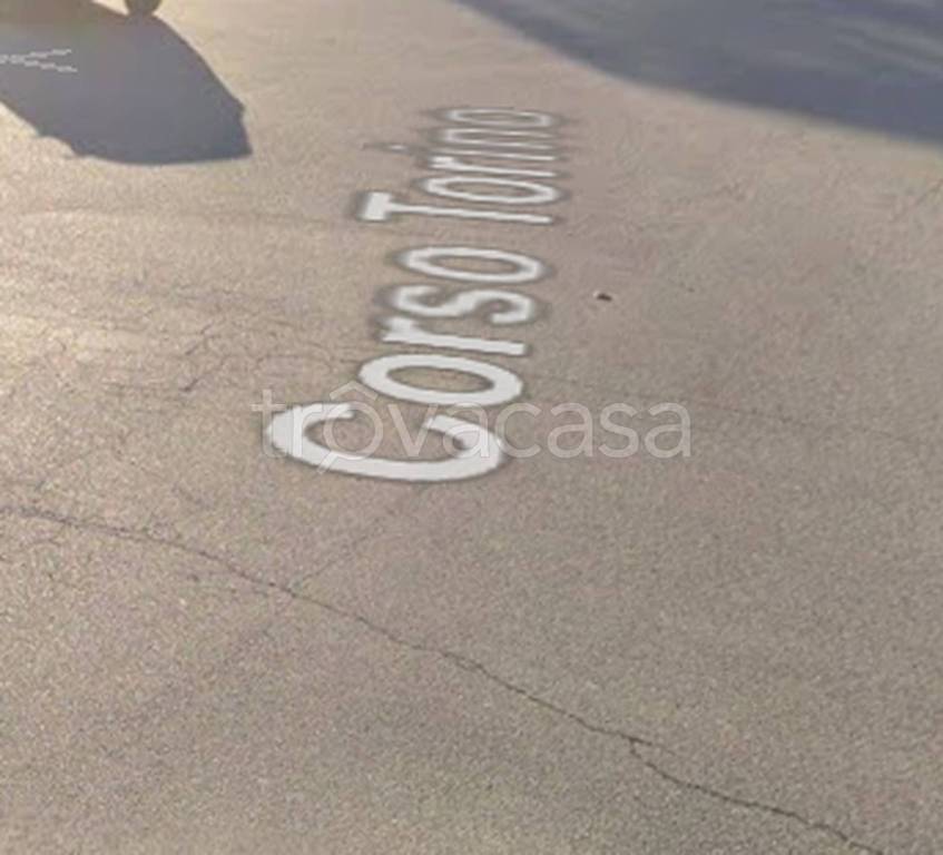 locale commerciale in vendita ad Asti