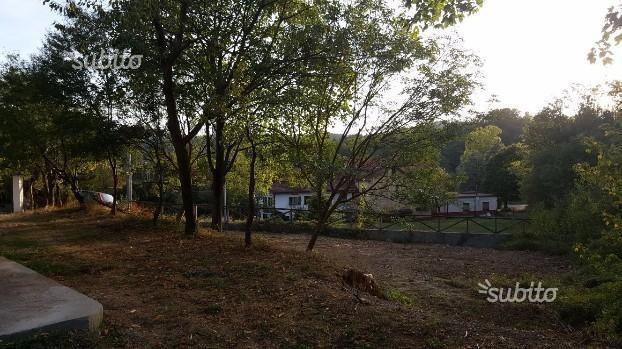 casa indipendente in vendita ad Asti in zona Castiglione