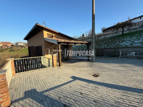 appartamento in vendita ad Asti in zona Valle Tanaro