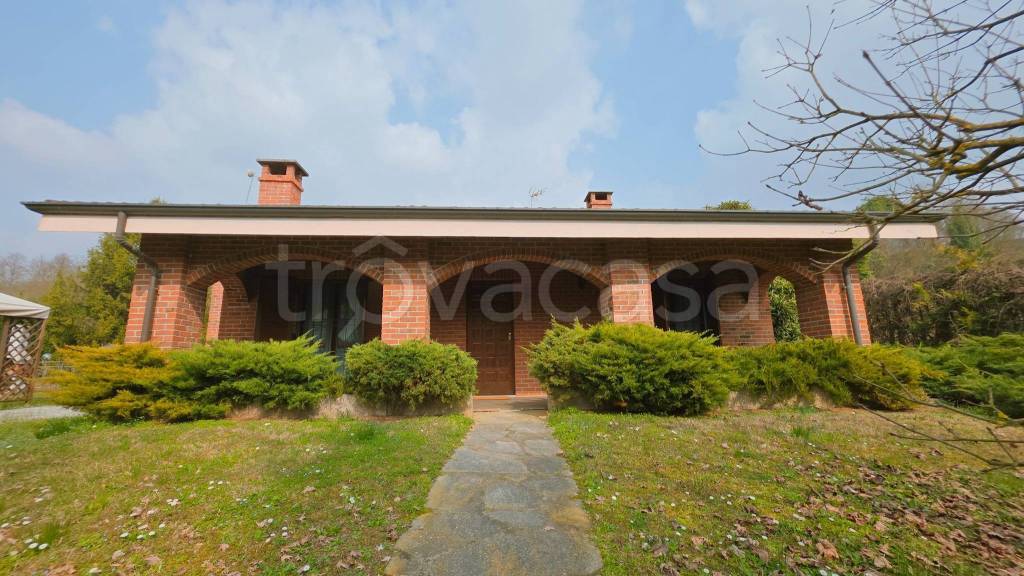 casa indipendente in vendita ad Asti in zona San Grato