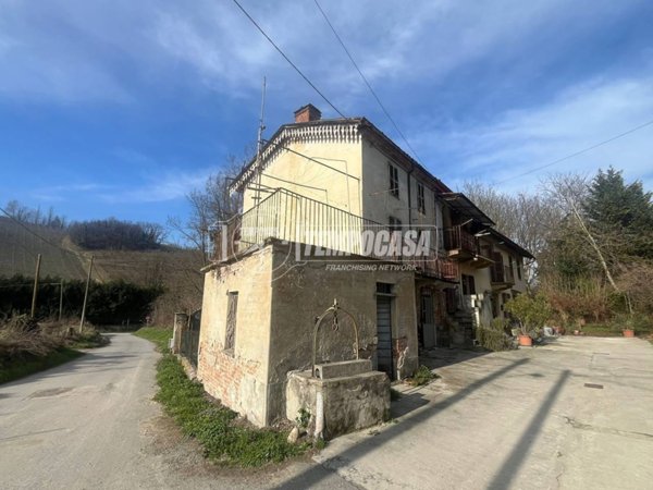 casa indipendente in vendita ad Asti in zona San Marzanotto Piana