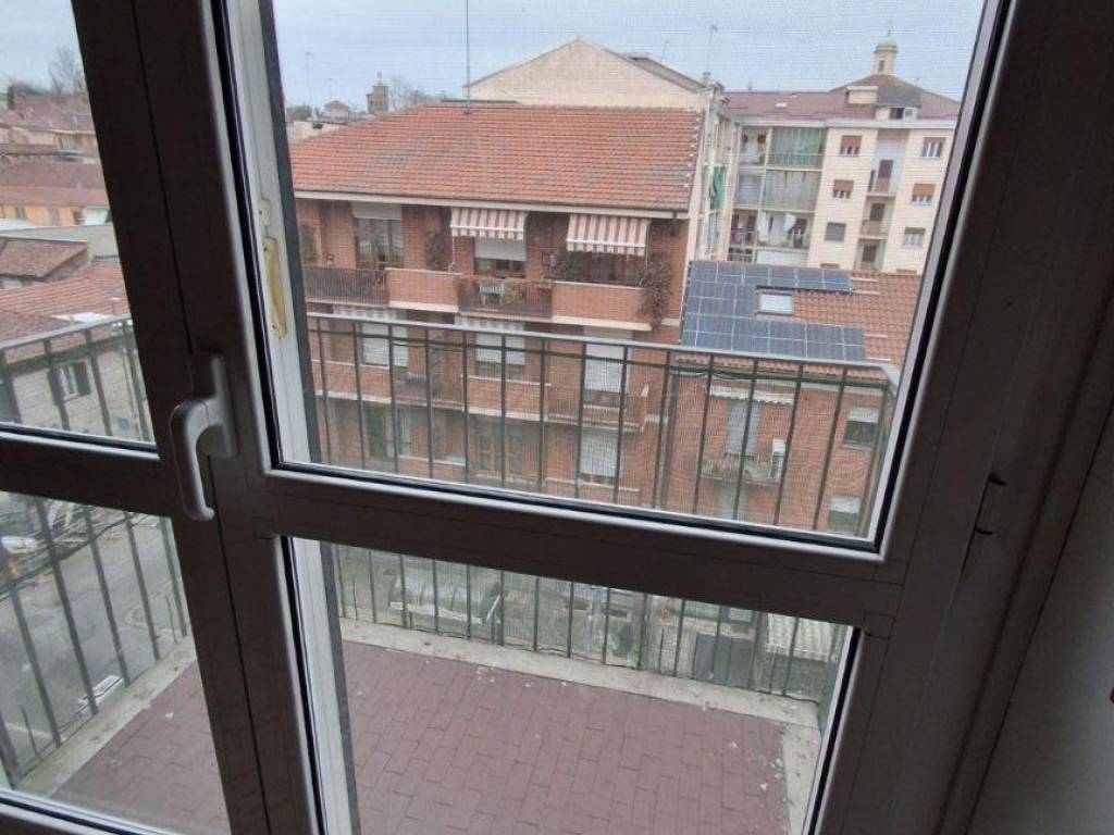 appartamento in vendita ad Asti in zona Palucco