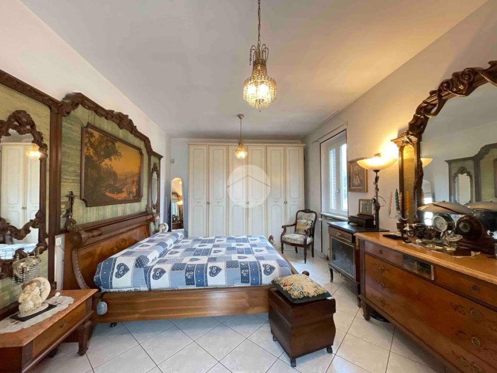 casa indipendente in vendita ad Asti in zona Bramairate