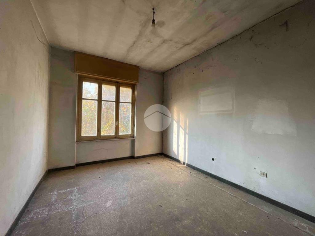 casa indipendente in vendita ad Asti in zona Bramairate