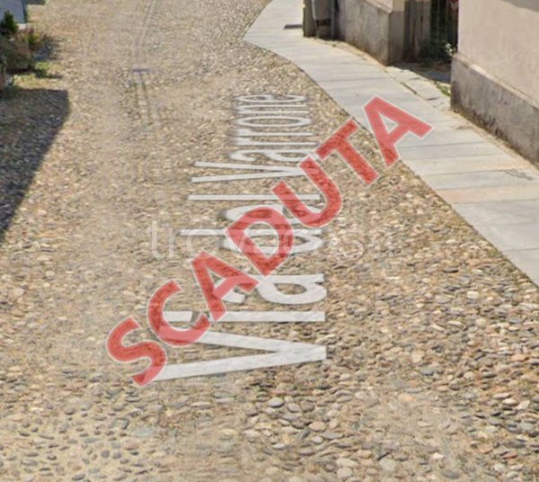 negozio in vendita ad Asti