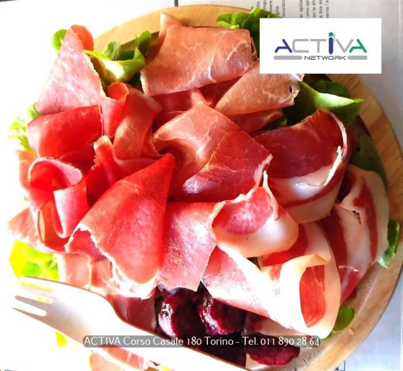 negozio in vendita ad Asti in zona Castiglione