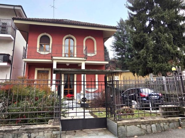 casa indipendente in vendita ad Asti