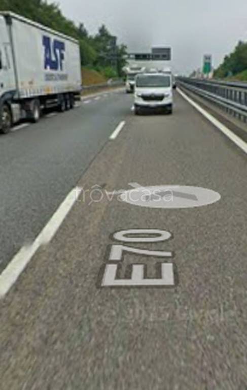 locale commerciale in vendita ad Asti