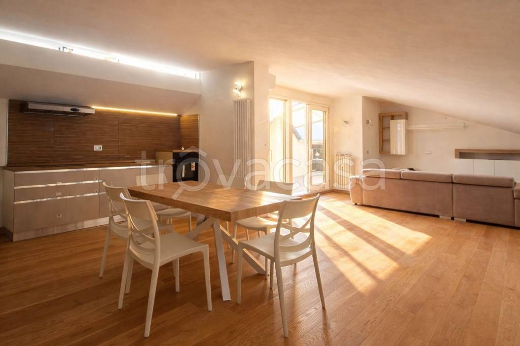 appartamento in vendita ad Asti in zona Centro Città