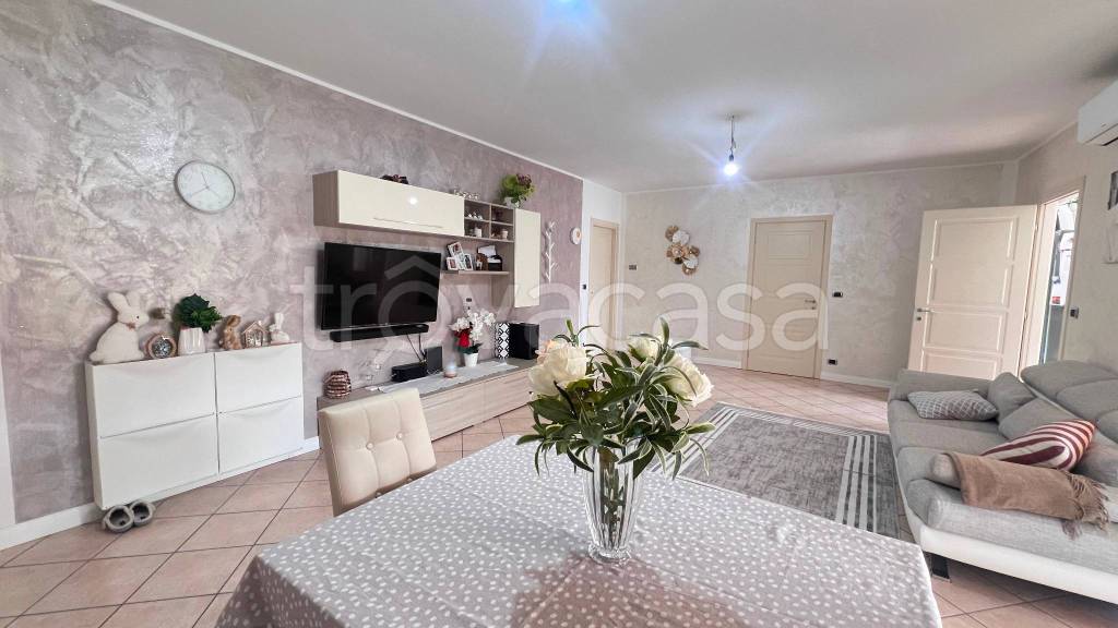 appartamento in vendita ad Asti in zona Trincere