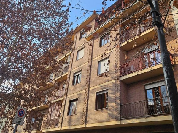 appartamento in vendita ad Asti in zona Castiglione