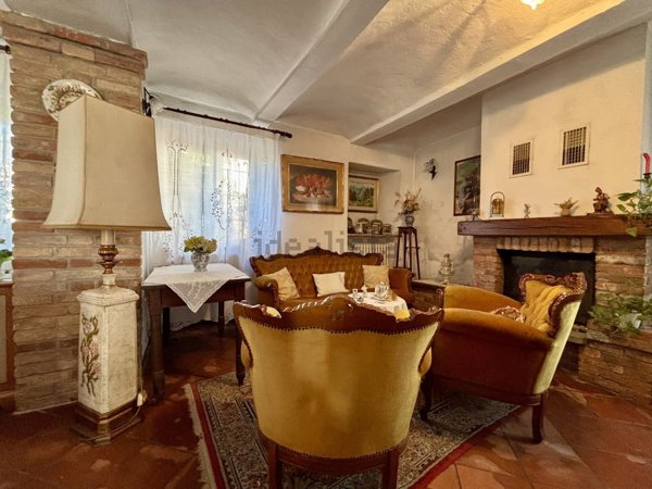 casa indipendente in vendita ad Asti in zona Revignano