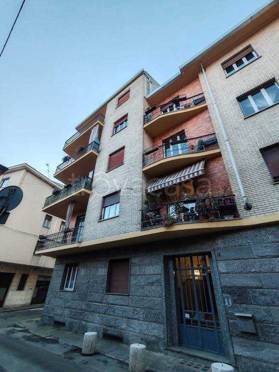 appartamento in vendita ad Asti in zona Centro Città