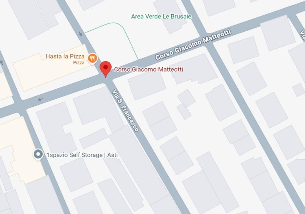 negozio in vendita ad Asti