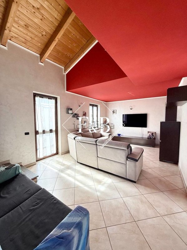 casa indipendente in vendita ad Asti in zona Centro Città