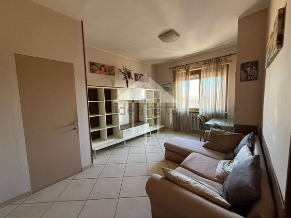 appartamento in vendita ad Asti in zona Quarto