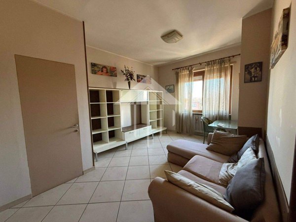 appartamento in vendita ad Asti in zona Quarto