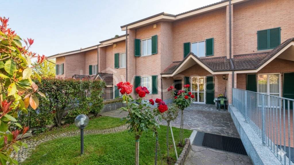 casa indipendente in vendita ad Asti in zona Variglie