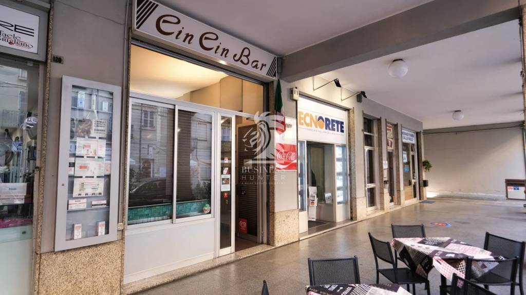 negozio in vendita ad Asti