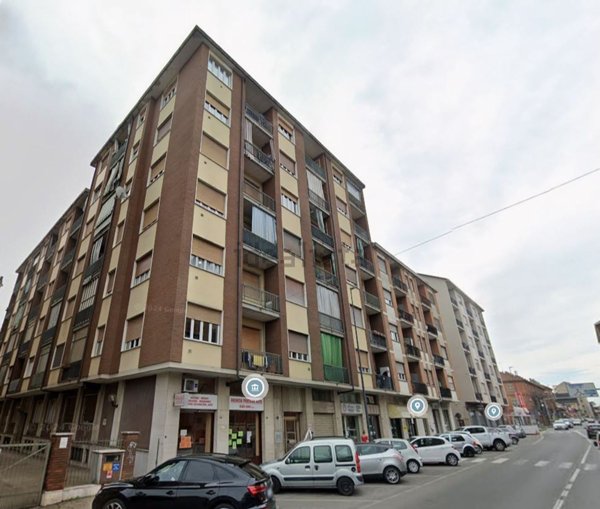 appartamento in vendita ad Asti in zona Pilone