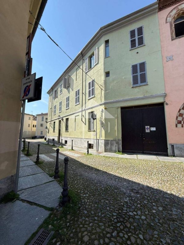 appartamento in vendita ad Asti in zona Centro Città