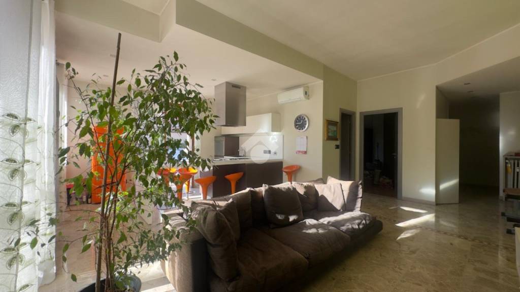 appartamento in vendita ad Asti in zona Canova