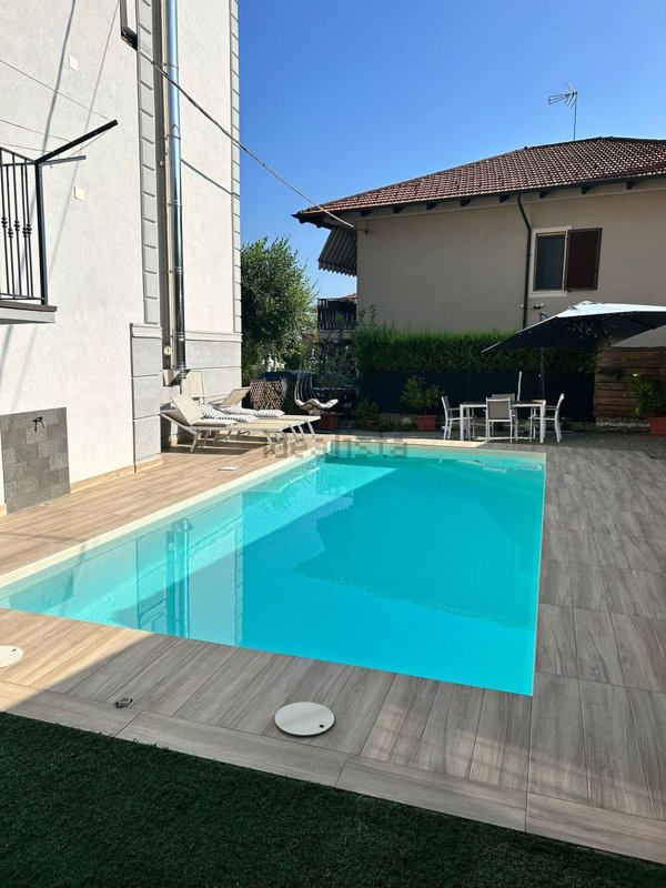 casa indipendente in vendita ad Asti