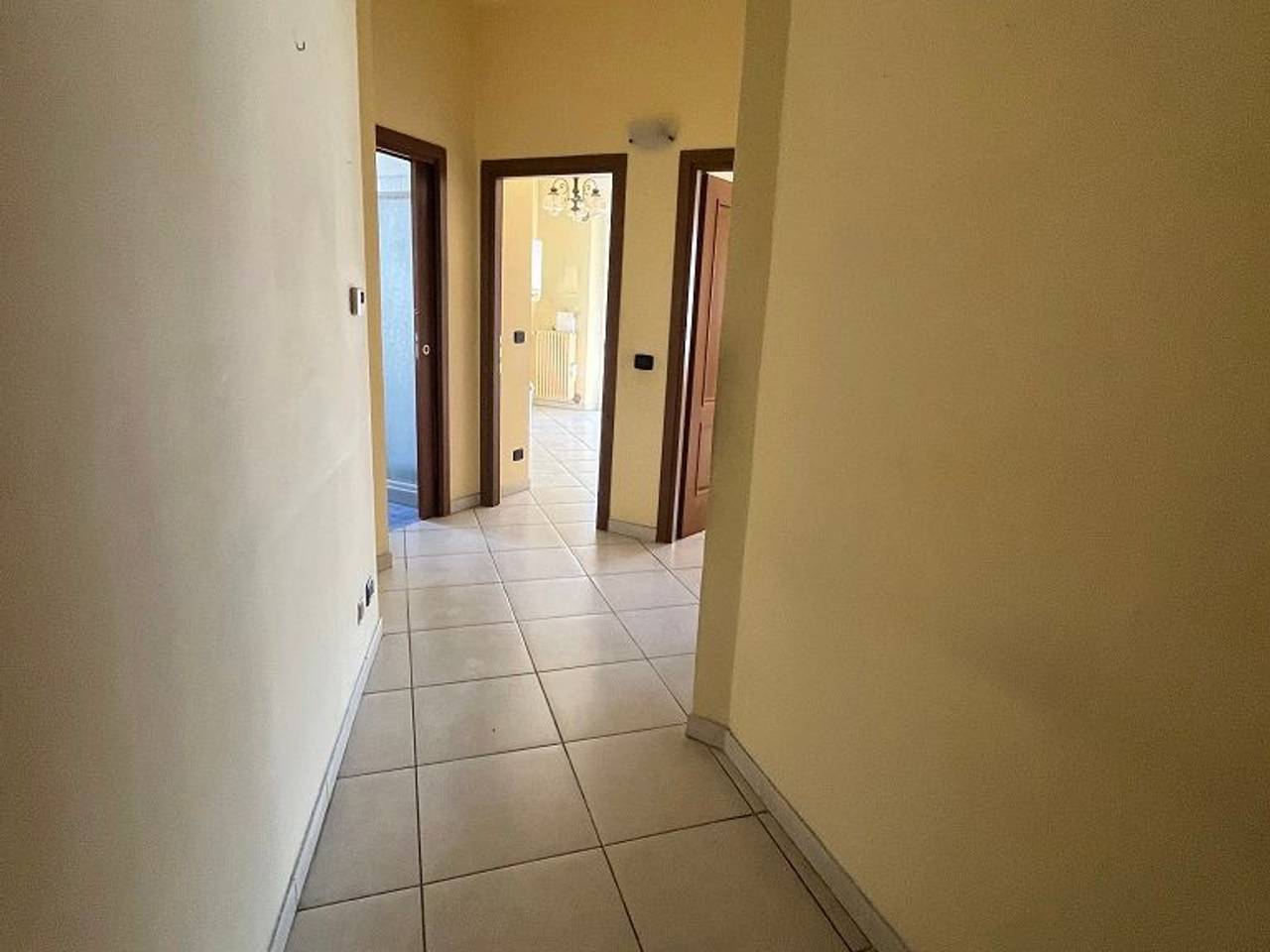 appartamento in vendita ad Asti in zona Quarto