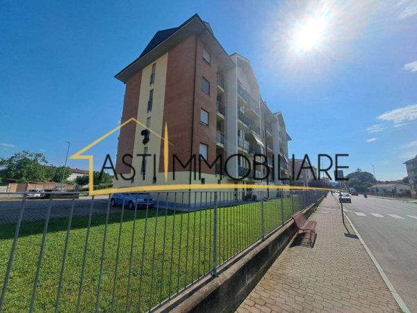 appartamento in vendita ad Asti in zona Trincere