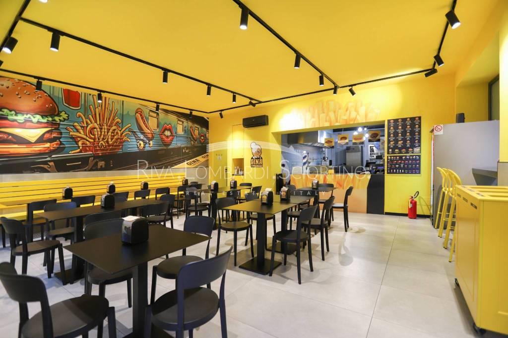 negozio in vendita ad Asti in zona Variglie