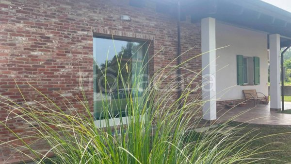 casa indipendente in vendita ad Asti in zona Stazione di Portacomaro