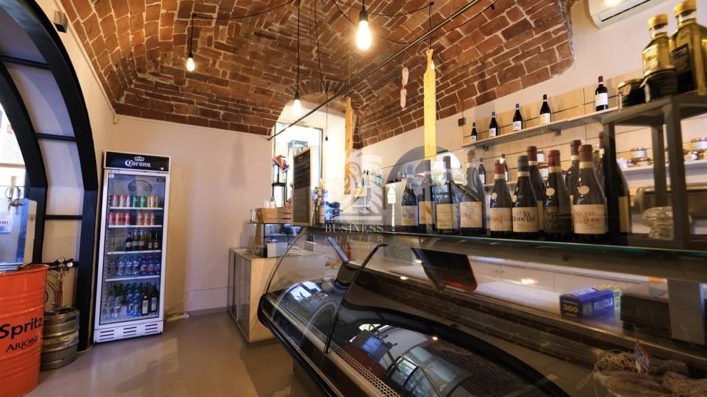 negozio in vendita ad Asti in zona Centro Città