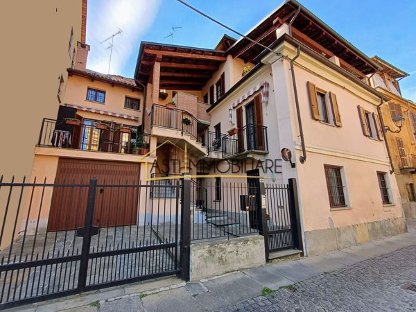appartamento in vendita ad Asti in zona Centro Città