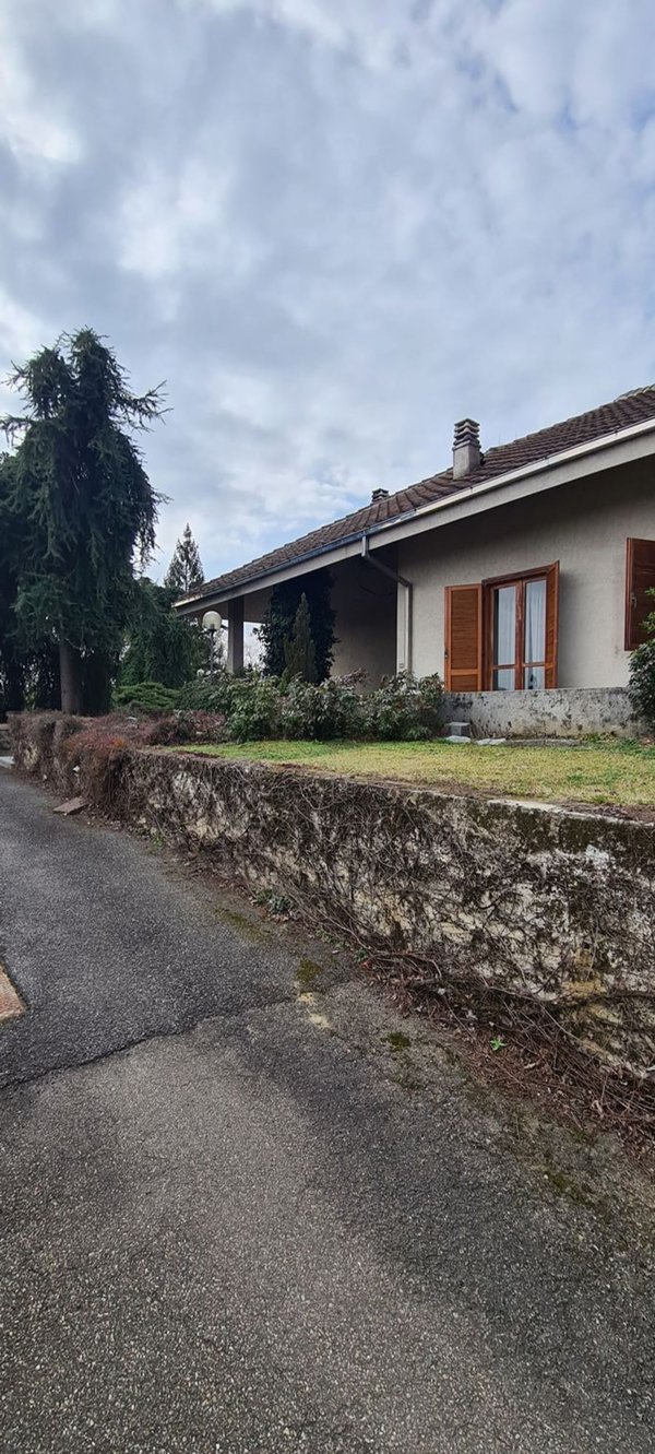 casa indipendente in vendita ad Asti