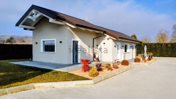 casa indipendente in vendita ad Asti