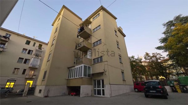 appartamento in vendita ad Asti in zona Maternita