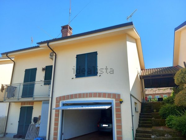 casa indipendente in vendita ad Asti in zona Carretti