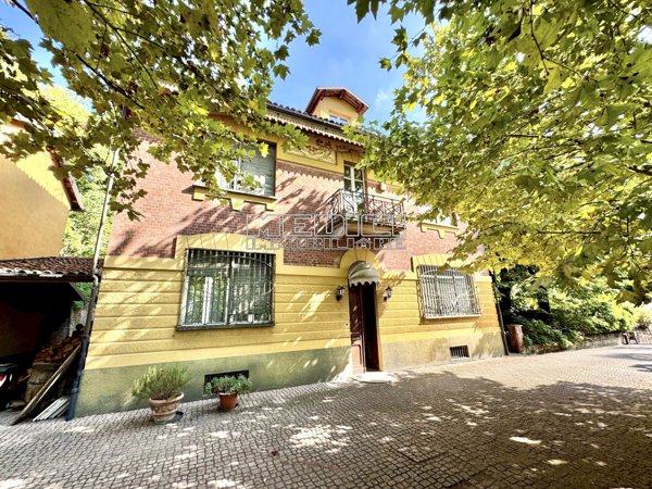 casa indipendente in vendita ad Asti in zona Madonna di Caniglie