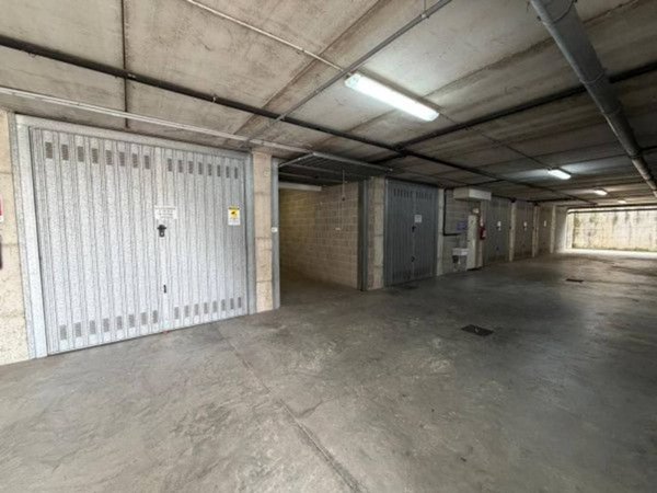 negozio in vendita ad Asti