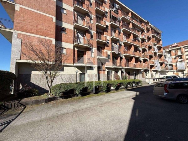 appartamento in vendita ad Asti in zona Quarto
