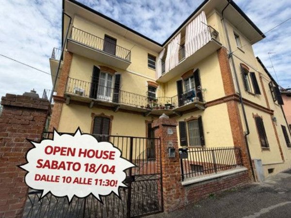 appartamento in vendita ad Asti in zona Bramairate