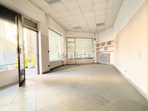 locale commerciale in vendita ad Asti