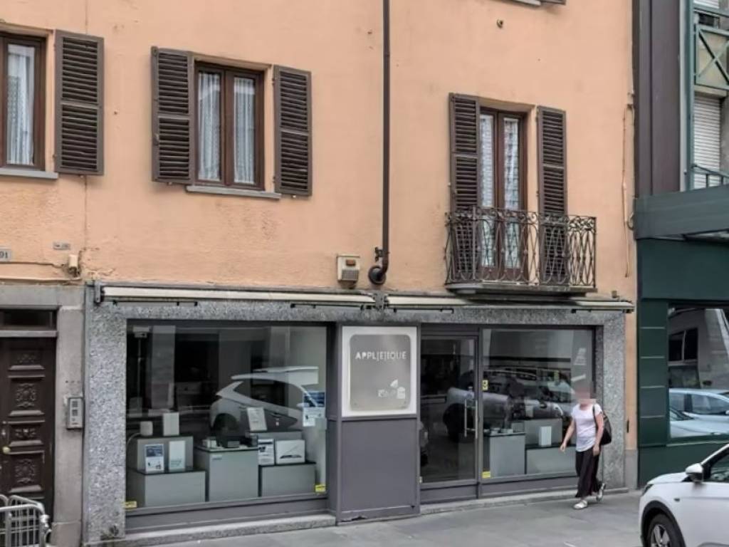 negozio in vendita ad Asti