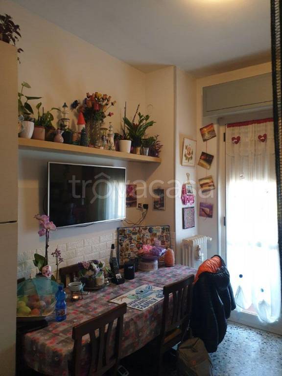 casa indipendente in vendita ad Asti in zona Corso Casale