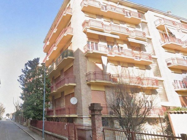 appartamento in vendita ad Asti in zona Bramairate